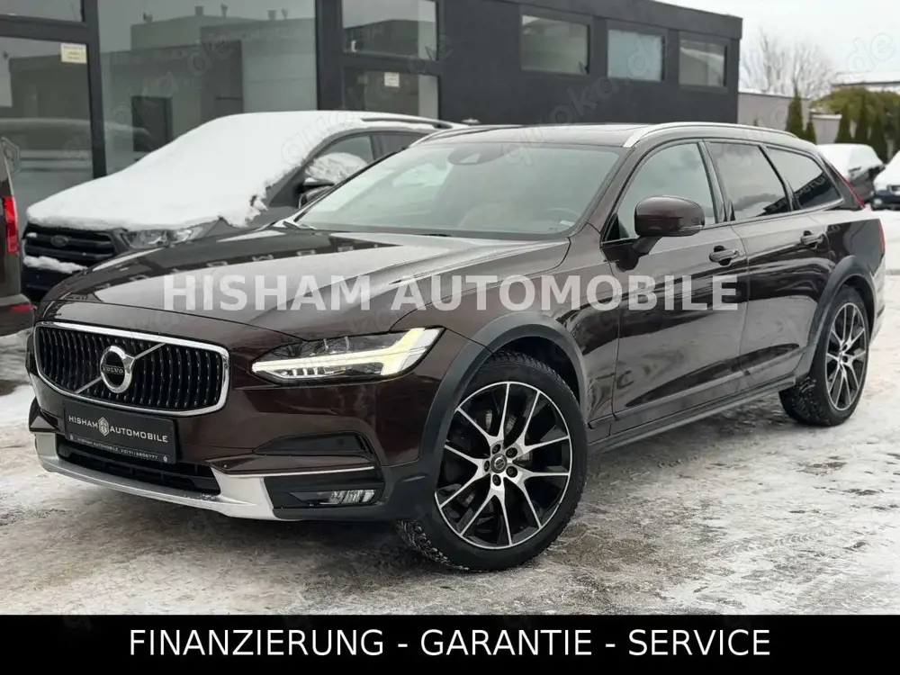Volvo V90 Cross Country AWD/PANO/360CAM/NAVI/AHK/LEDER
