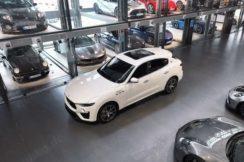 Maserati Levante Modena S - 1. Hand -43.200KM - Pano