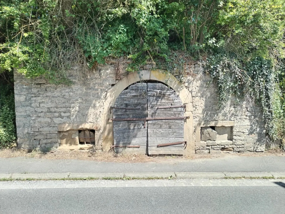 Natürlicher Gewölbekeller Wein- Most- Partykeller Lager Bunker