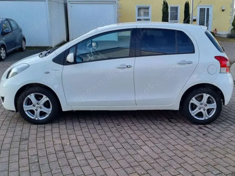 Toyota Yaris Yaris 1.33 VVT-i Edition aus 1.Hand mit 42.952 KM