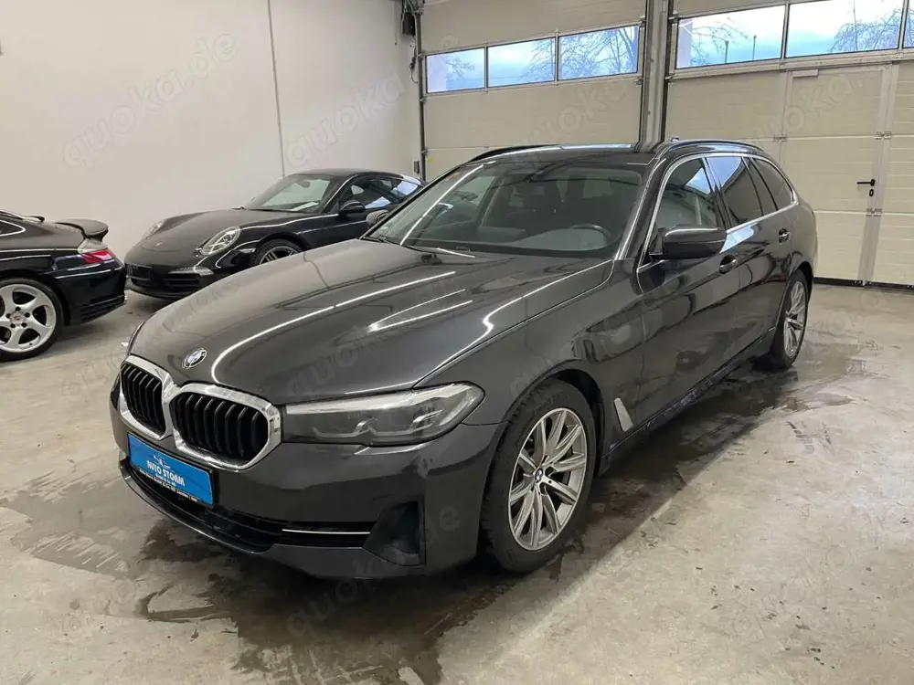 BMW 520 d Touring*LED*ACC*VR-Cockpit*R-KAM*1-HAND* ACC+AHK