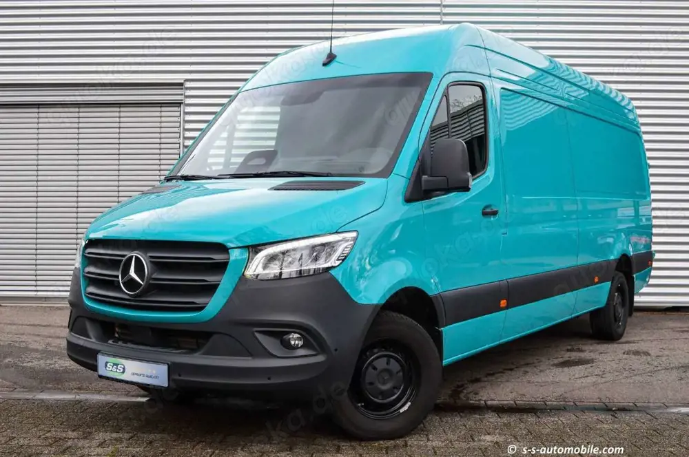 Mercedes-Benz Sprinter 319 CDI L3H2 Navi LED AHK Kamera 9-Gang