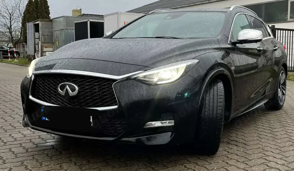Infiniti Q30 Q30 2.0t DCT AWD Sport City Black
