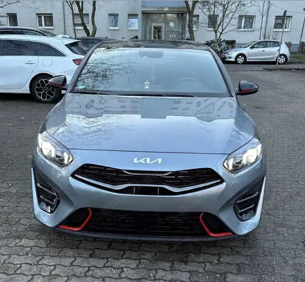 Kia ProCeed / pro_cee'd 1.6 T-GDI DCT7 OPF GT Insp.Neu + Zusatzgarantie 3J