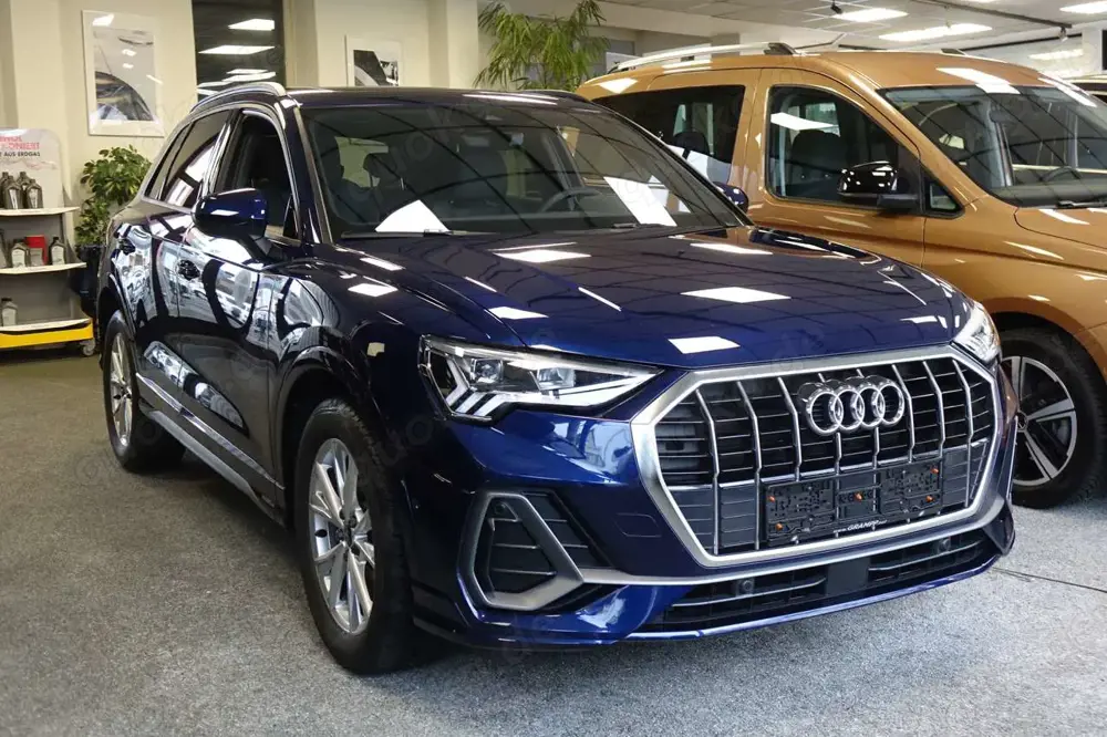 Audi Q3 35 TDI S line S-tronic +STHZ+Panorama+RFK+Leder