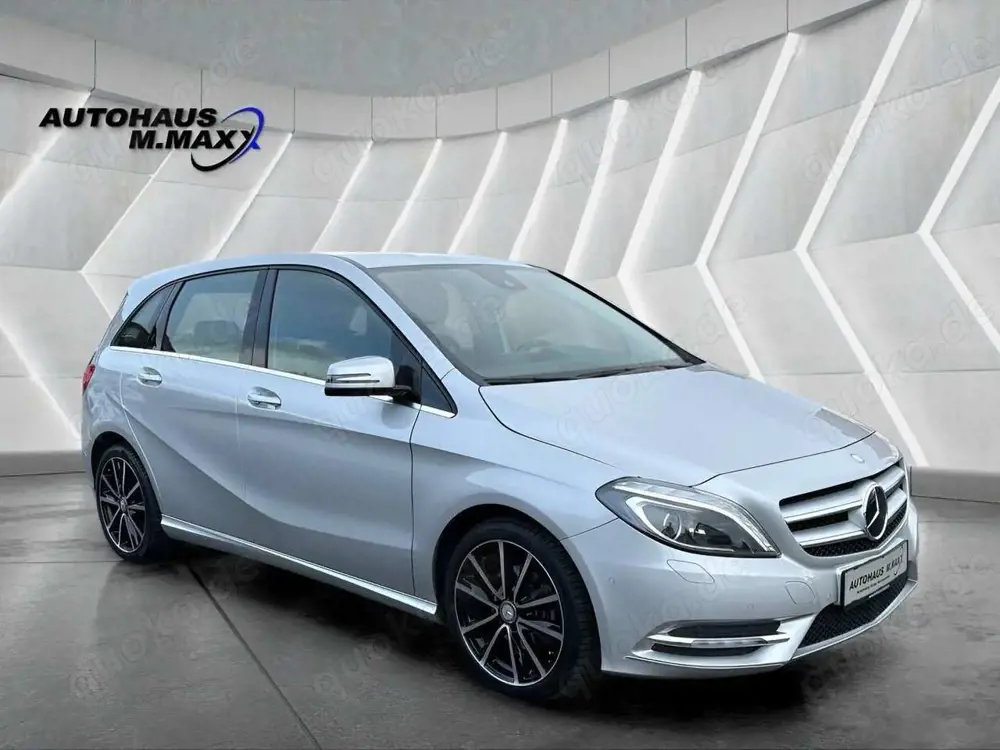 Mercedes-Benz B 200 B200 Automatik *Sport *Xenon *Navi R*Kamera