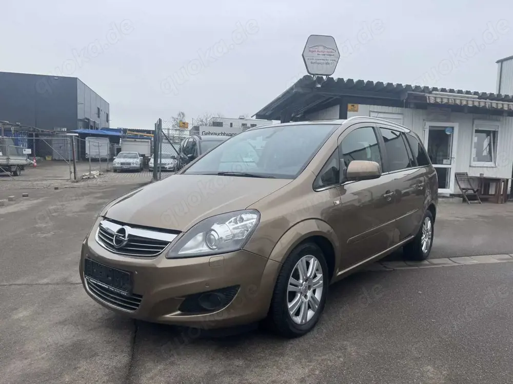 Opel Zafira Family Plus*7-Sitzer*Navi*Bluetooth*Sitzheizung*