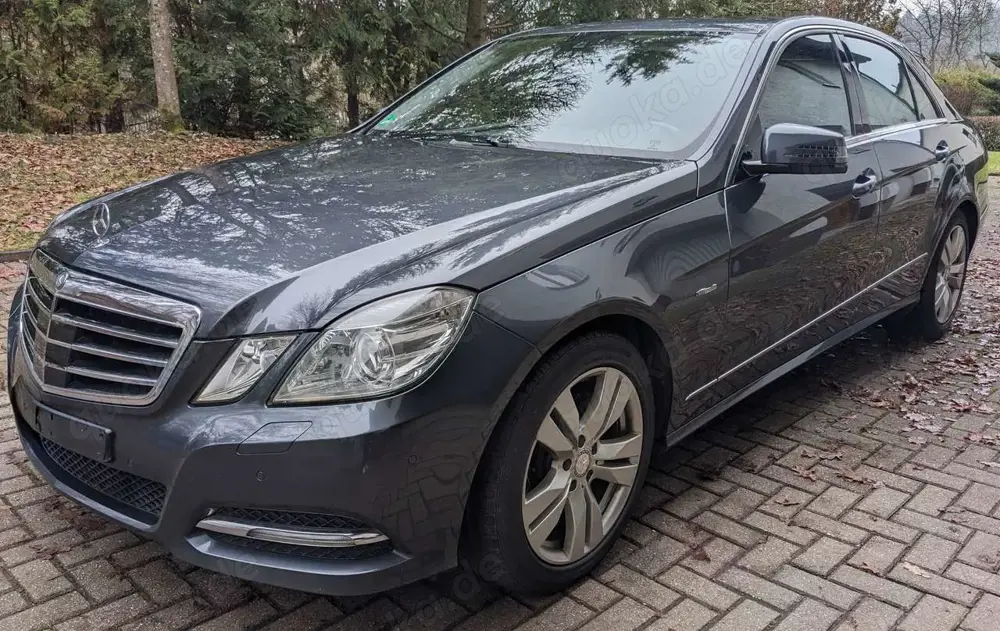 Mercedes-Benz E 350 E 350 CDI DPF BlueEFFICIENCY 7G-TRONIC Avantgarde