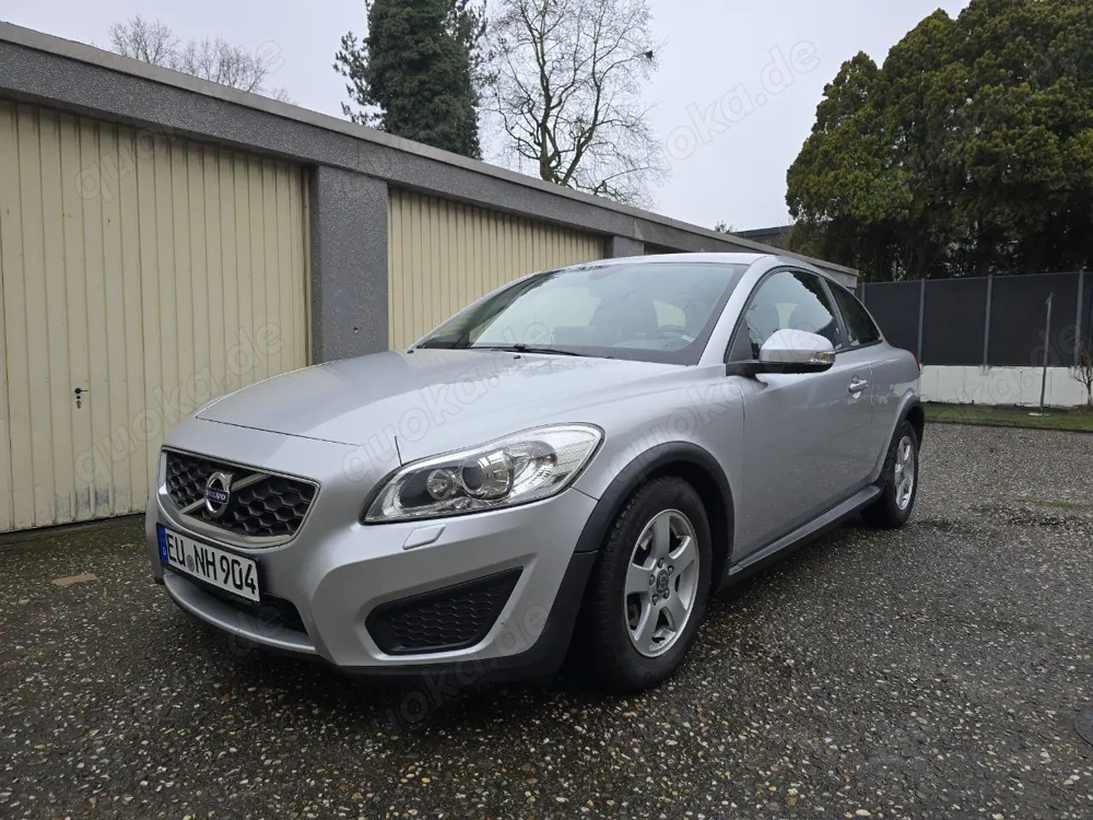 Volvo C30 D2 Kinetic TÜV 12.2026