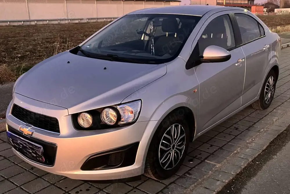 Chevrolet Aveo Aveo Stufenheck 1.2 LT