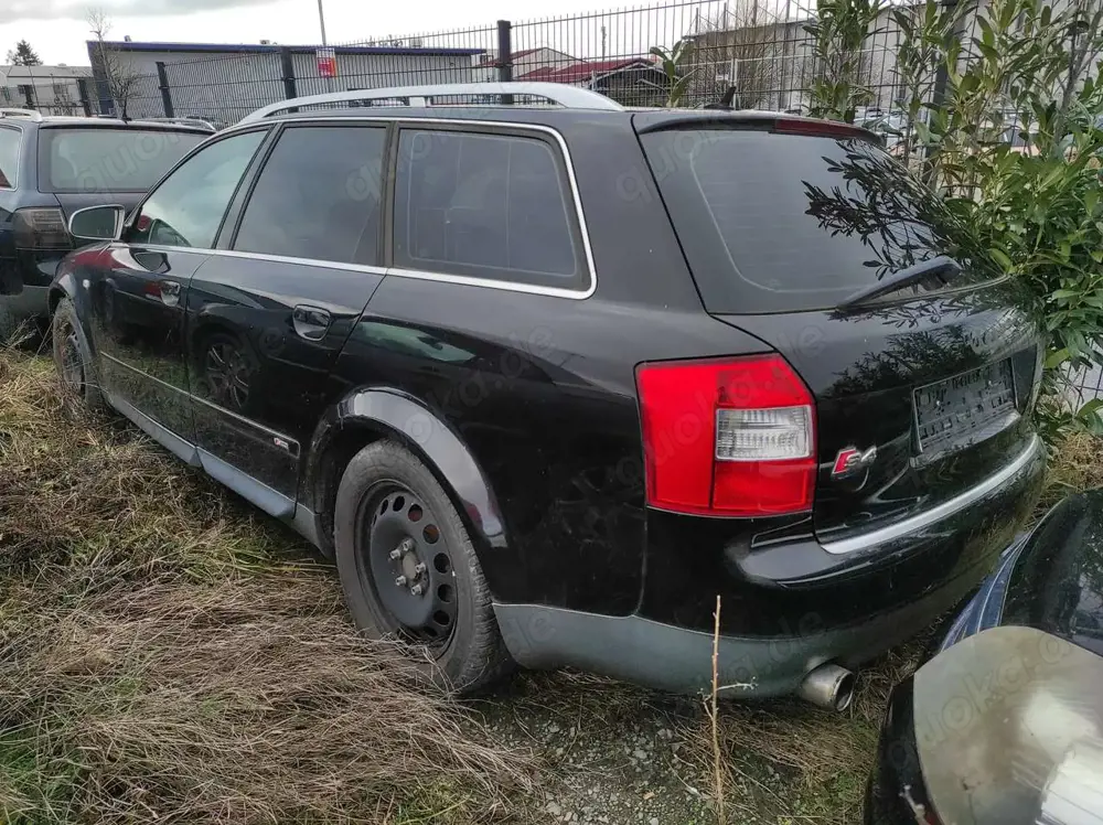 Audi A4 AVANT Diesel Avant 2.5 TDI XENON AUTOMATIK NAVI ZV