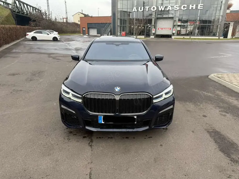 BMW 750 750 d xDrive M- Paket