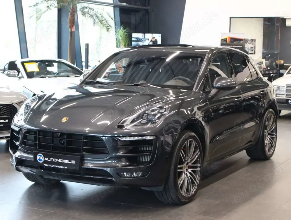 Porsche Macan GTS Sport Design Sport Chrono*Pano