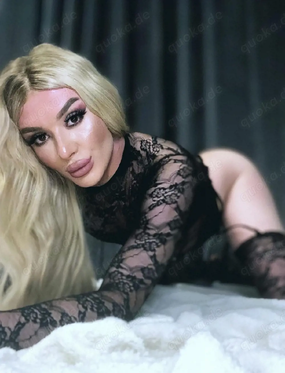 Super sexy Ts mit grosse Überraschung 