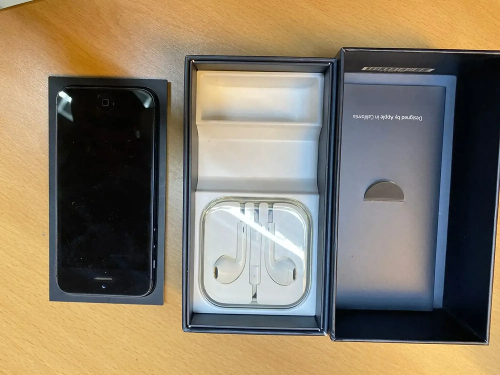 Apple iPhone 5, schwarz, 32 GB, gebraucht, guter Zustand