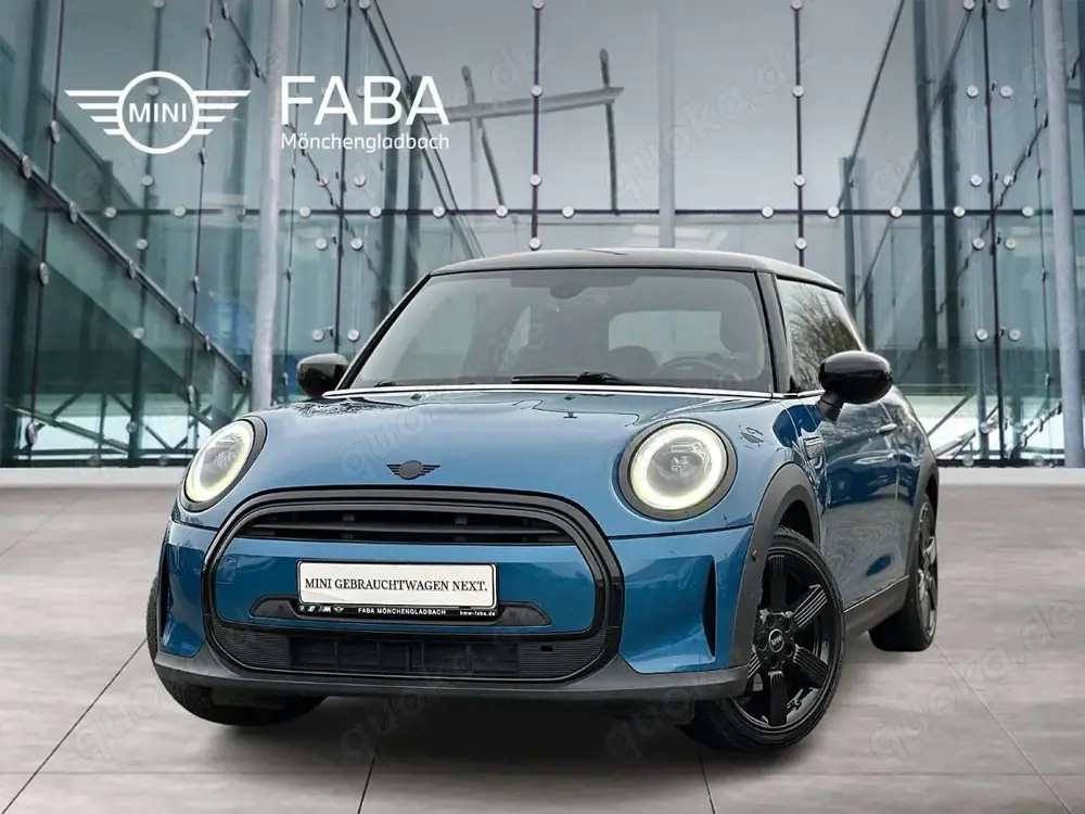 MINI Cooper Classic Trim DAB LED Navi Tempomat Klimaaut.