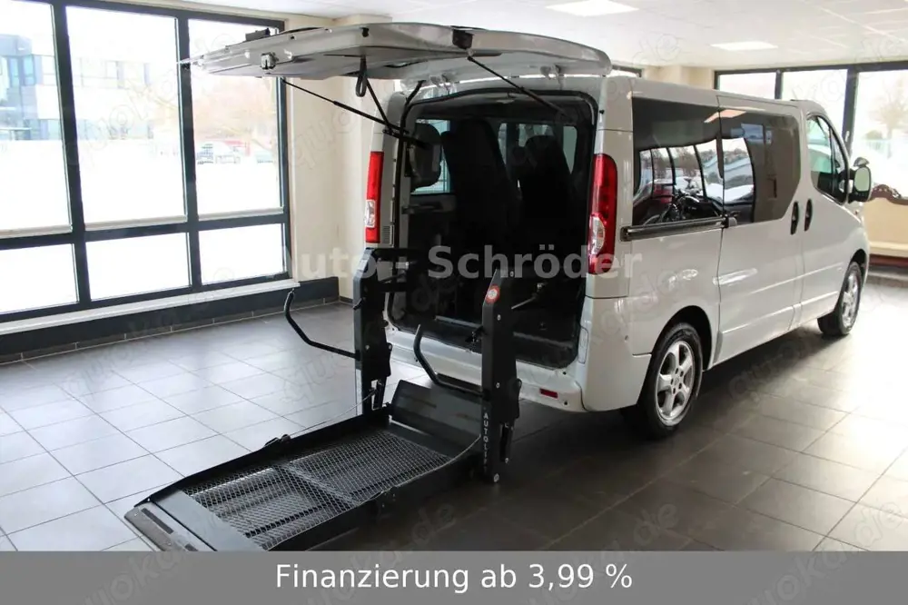 Opel Vivaro Kombi L1 Behindertengerecht Rollstuhllift