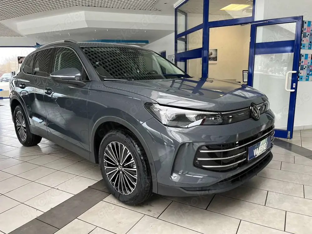 Volkswagen Tiguan 1.5 eTSI-DSG Elegance,Matrix,AHK,AreaView