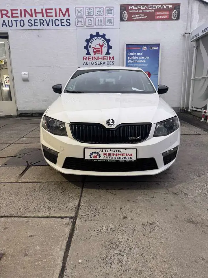 Skoda Octavia Octavia III Combi Diesel Combi 2.0 (Green tec) RS