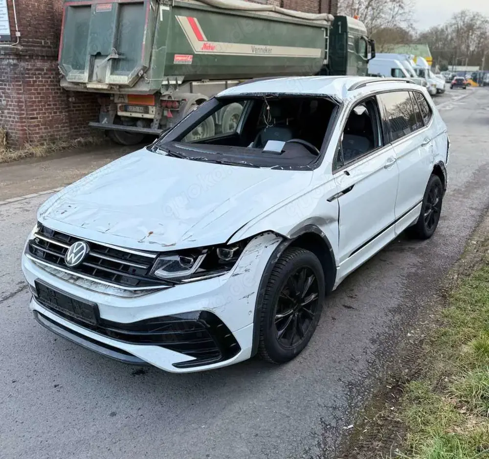Volkswagen Tiguan Allspace 2.0 TDI R-Line 4Motion Automatik