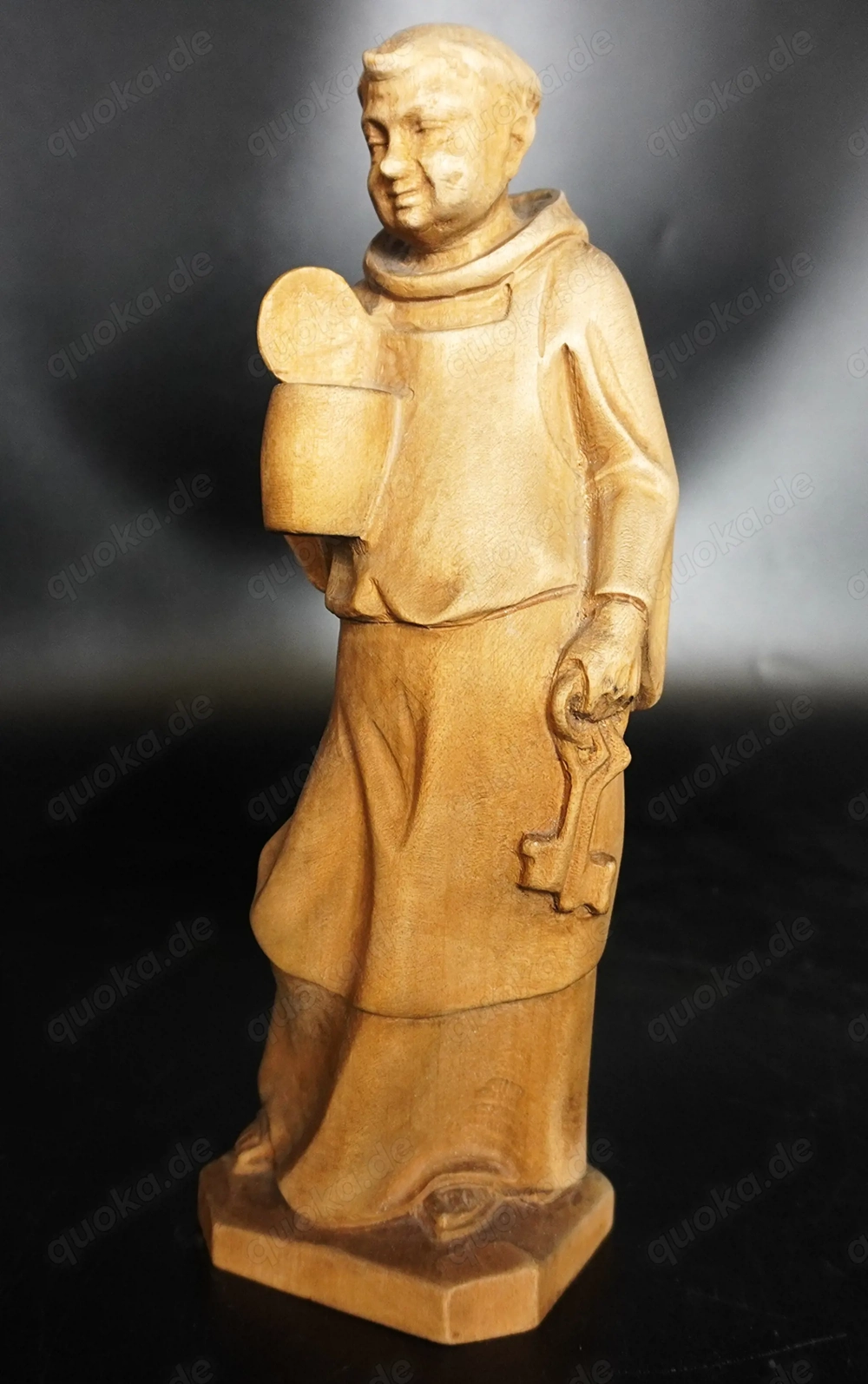 Massivholzschnitzerei, Mönch mit Bierkrug 25 cm