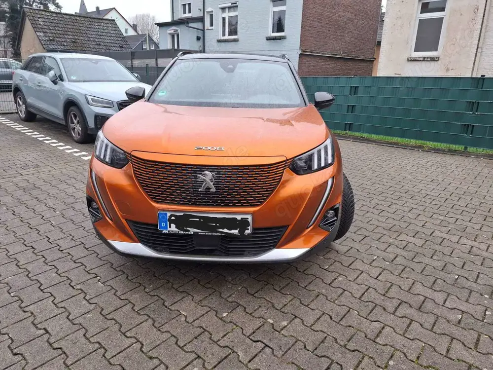 Peugeot e-2008 GT mit Grip-Control-Paket , Allwettereifen,Ladekabel Complete Care Plus Paket incl. W