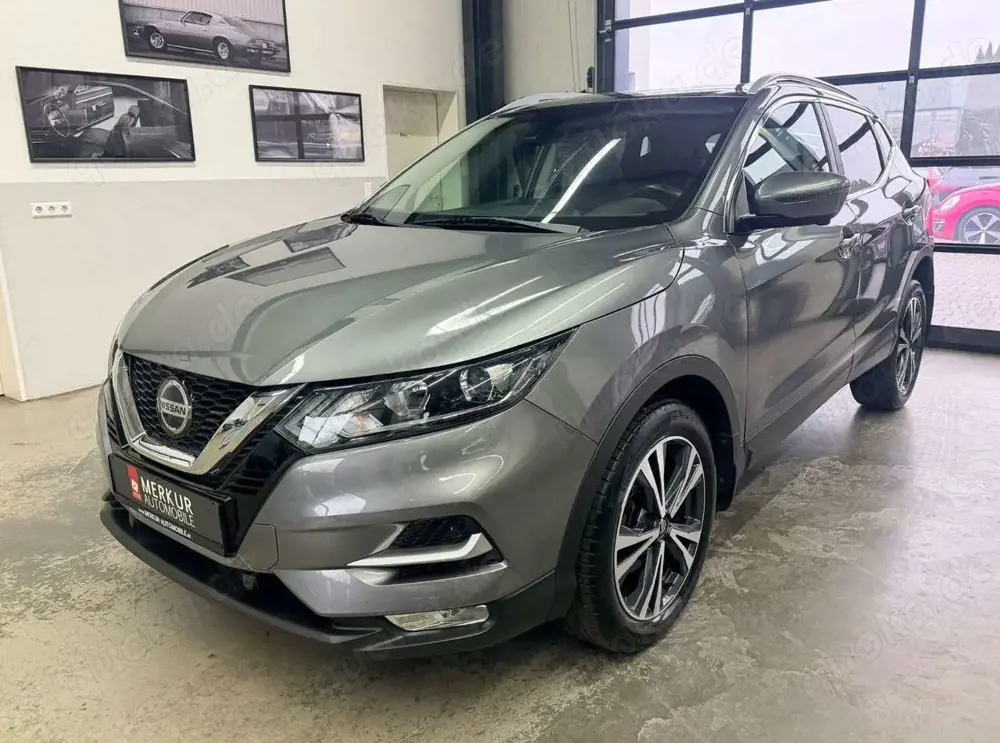 Nissan Qashqai 1.3 Autom. Acenta+Navi+Pano+360°+PDC+SHZ