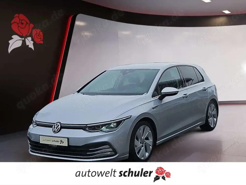 Volkswagen Golf 1.5 eTSI DSG Style AHK LED Sitzheizung