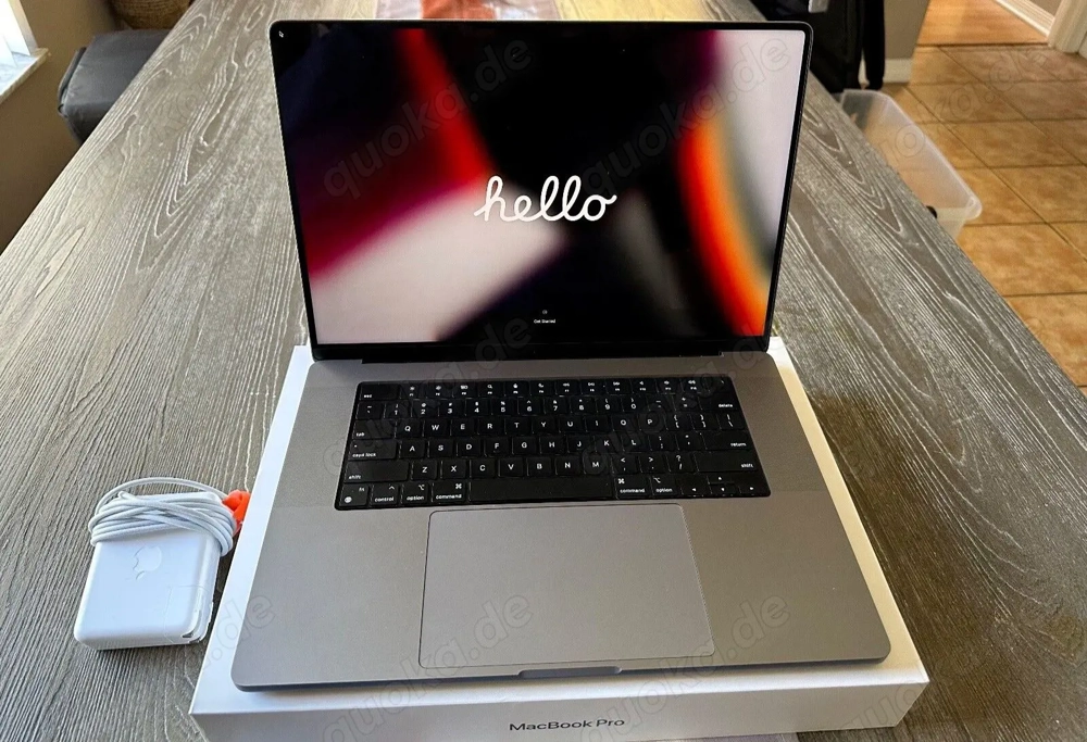 16 Zoll Apple Macbook Pro M1 Max 8TB SSD 64GB RAM 10 Core
