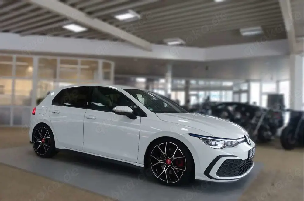 Volkswagen Golf VIII Lim. GTE eHybrid;MATRIX ACC NAV 19"GJR