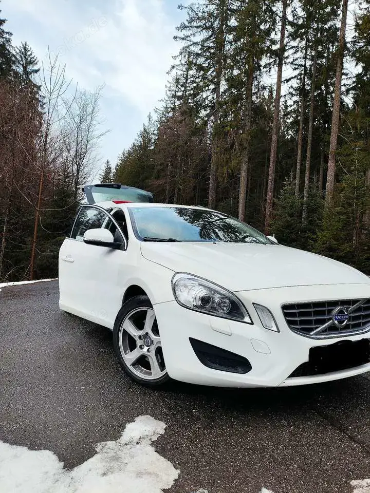 Volvo V60 D4 Momentum