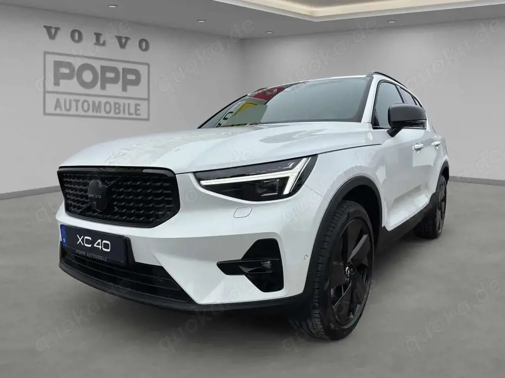 Volvo XC40 B3 Plus Black Edition 20" ACC FHZ HK LED