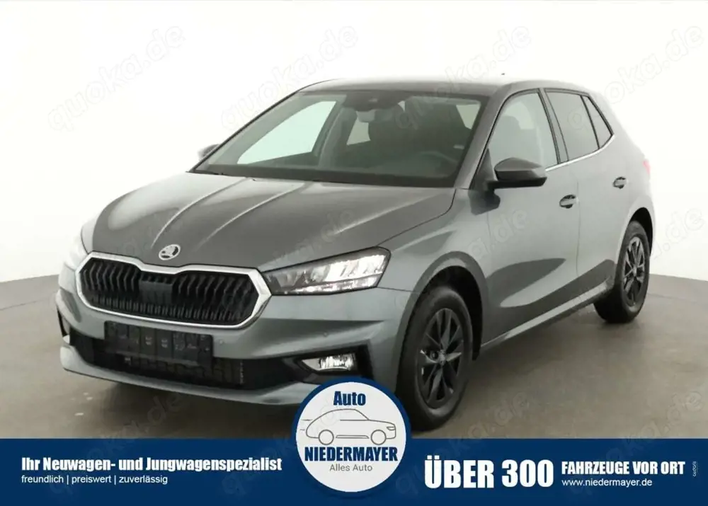 Skoda Fabia 1.0 TSI DSG Selection, KESSY, Kamera, 15-Zoll schw