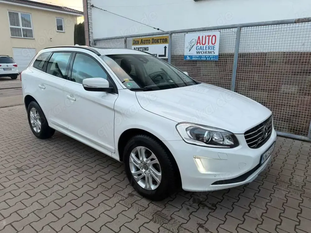 Volvo XC60 XC60 Momentum 2WD