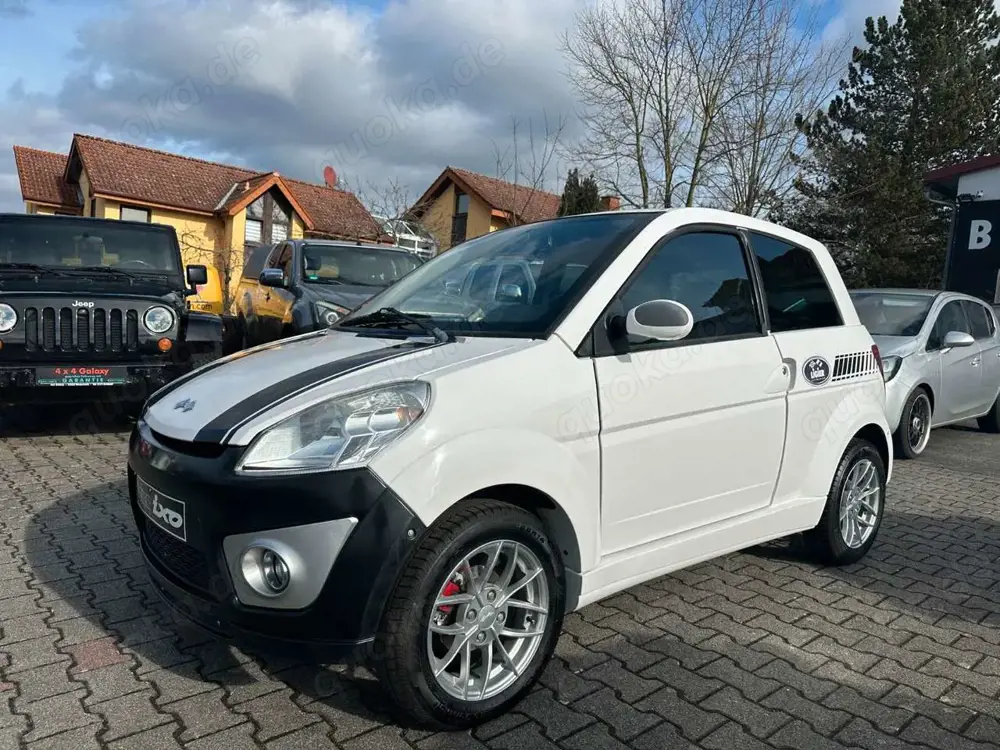 Ligier Others Ixo DCI-Motor-8 Fach Bereift