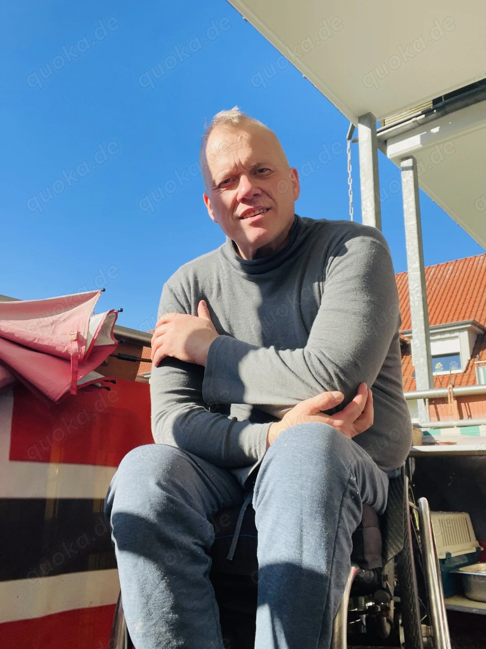 Rollstuhlherr sucht Sex