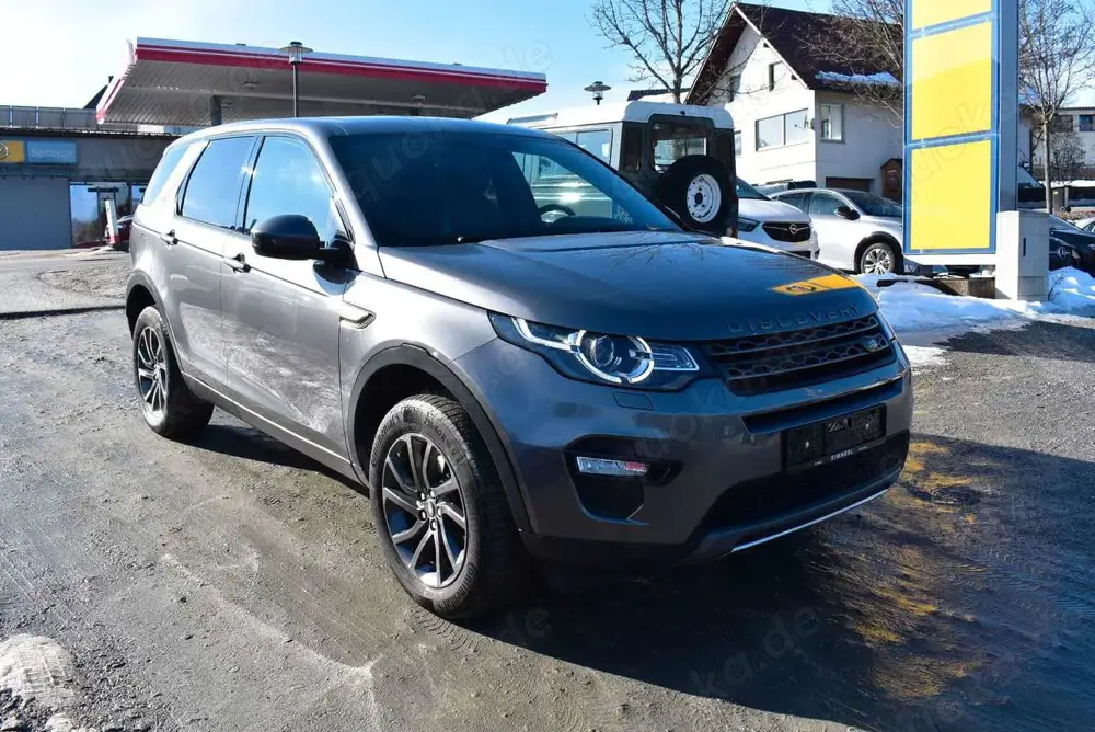 Land Rover Discovery Sport SE AWD