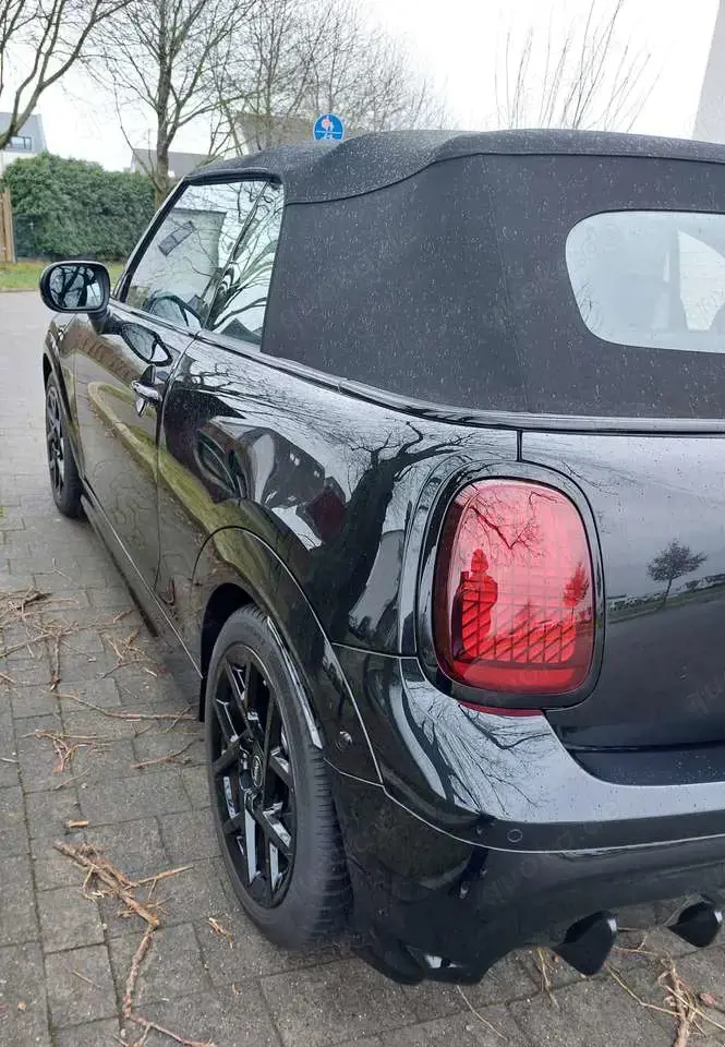 MINI Cooper C Cabrio John Works Trim
