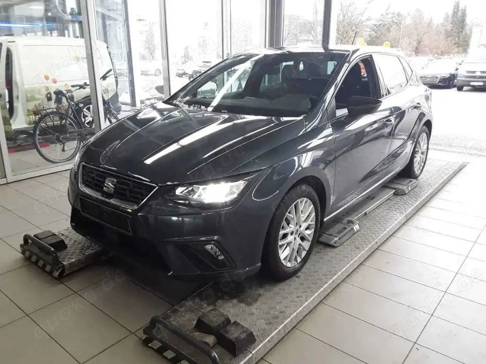 SEAT Ibiza 1.0 TSI DSG FR-Line Navi LED DAB+