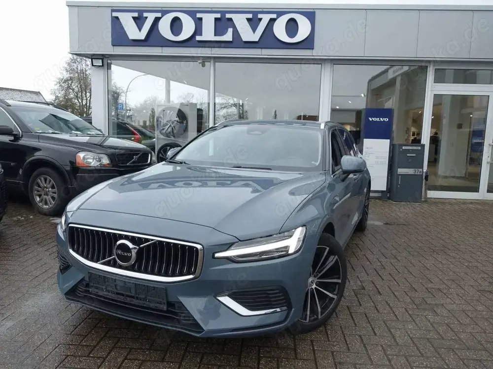 Volvo V60 Recharge T6 AWD Core/AHK/BLIS/CAM/Carplay