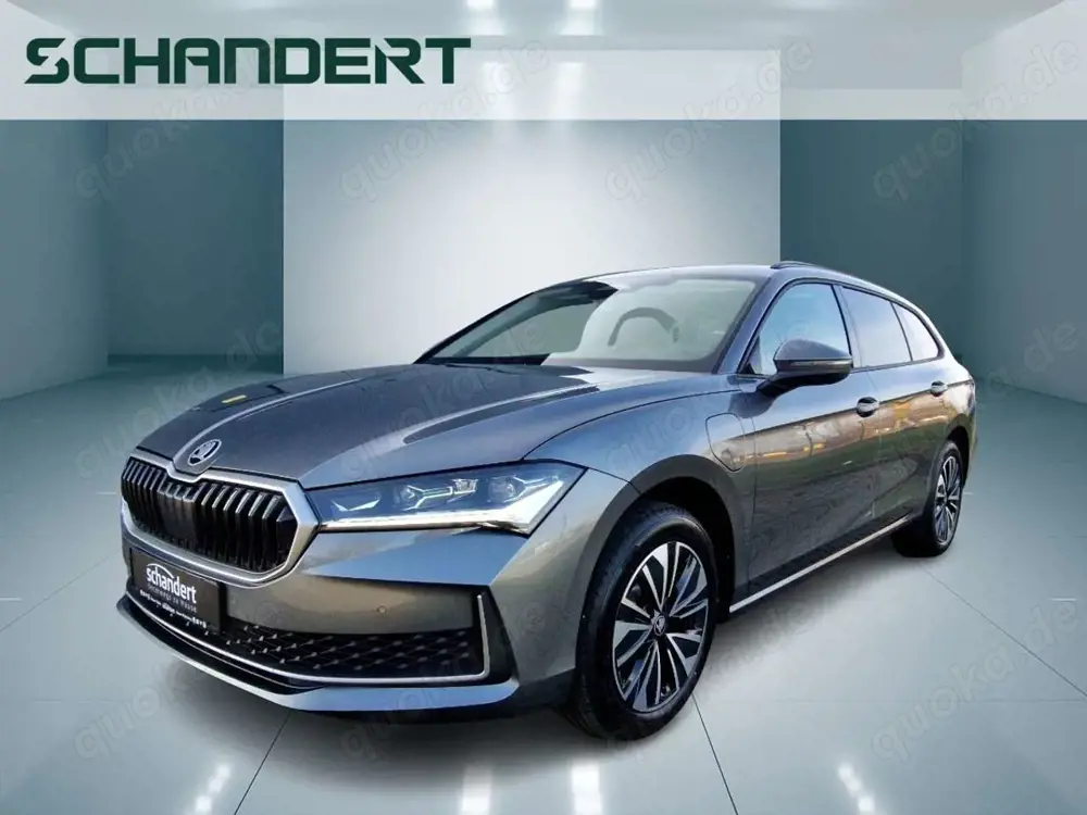 Skoda Superb Combi 1.5 TSI iV Selection DSG Matrix AHK Navi