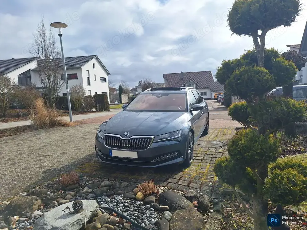 Skoda Superb Combi 2.0 TDI DSG Premium Edition VOLL AUSSTATTUNG
