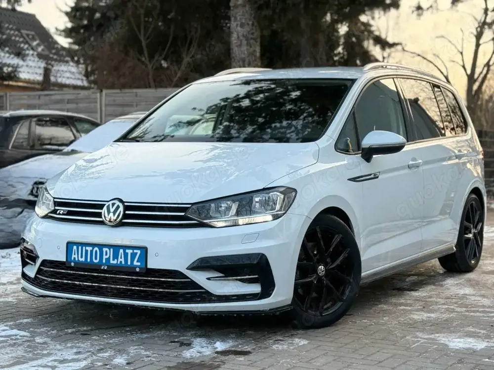 Volkswagen Touran 1.4 TSI R-Line ACC, SHZ,RearView