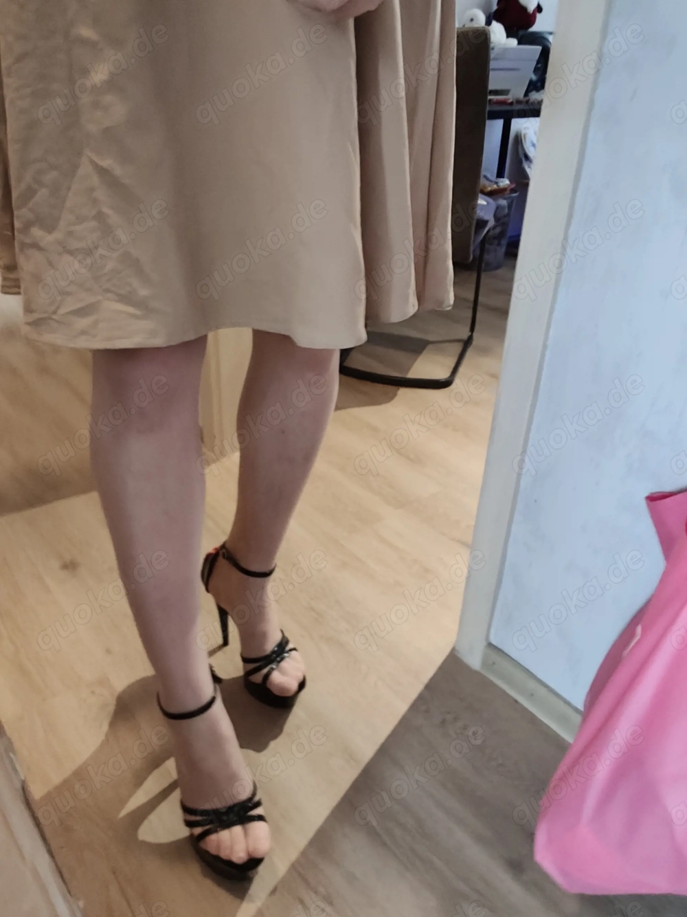 Sexy Sissy bietet euch Bilder 