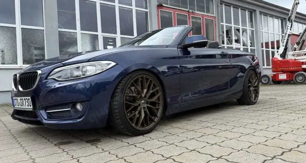 BMW 220 BMW 220d Cabrio