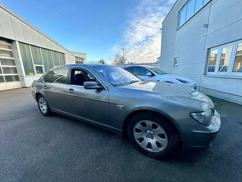 BMW 740 740Li