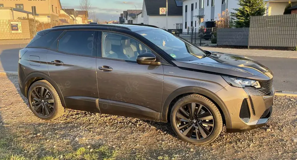 Peugeot 3008 3008 Hybrid 225 e-EAT8 GT