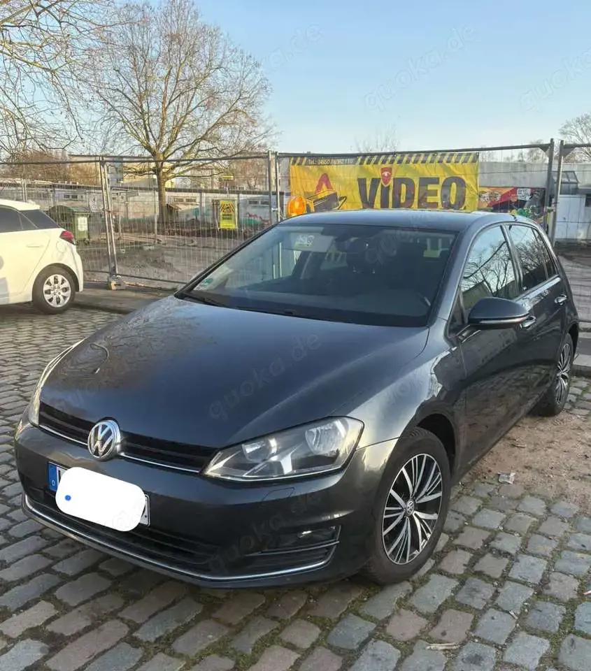 Volkswagen Golf 2.0 TDI BlueMotion Technology DSG Allstar