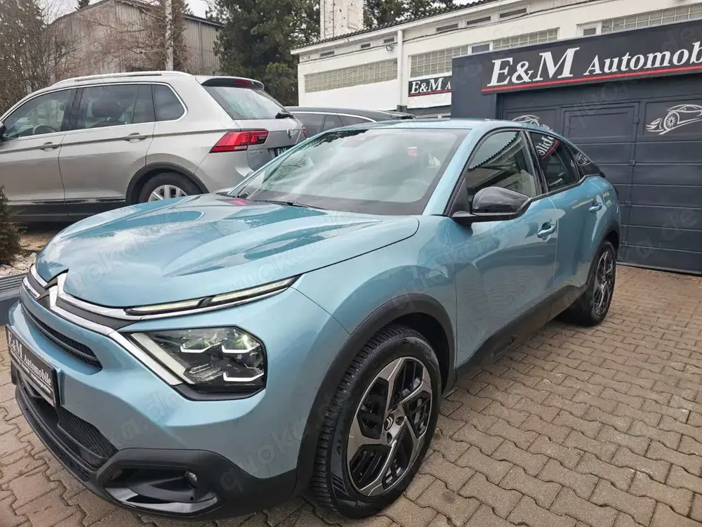 Citroen C4 Lim. Plus Automatik*NAVI*KAMERA*LED*TEMPOMAT*