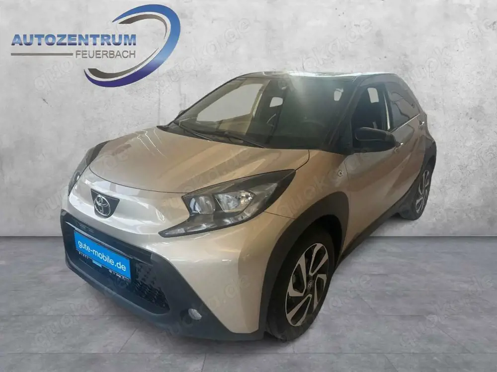 Toyota Aygo X 5-Türer Pulse 1,0-l-VVT-i 5-Gang-Schaltgetriebe